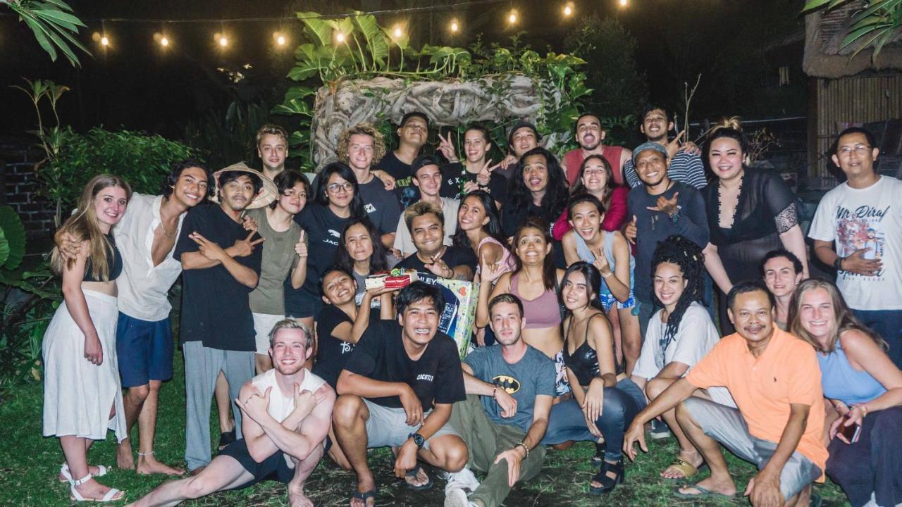 ดา เฮาส์ เทล Hostel กูตา ภายนอก รูปภาพ