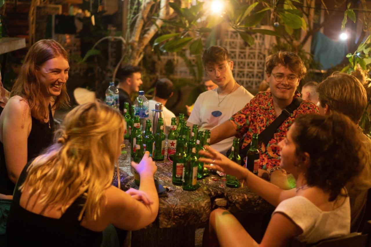 ดา เฮาส์ เทล Hostel กูตา ภายนอก รูปภาพ